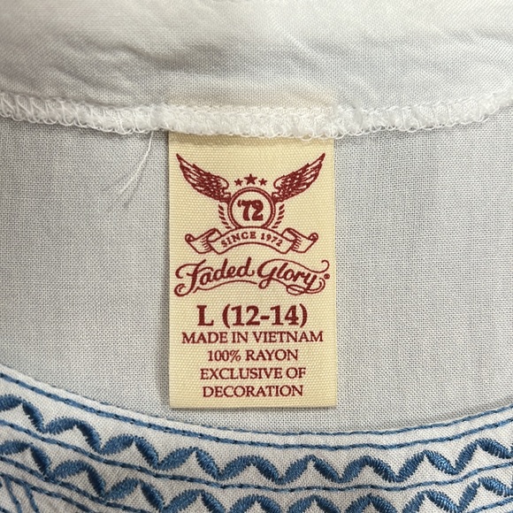 Pre-owned white Top💖 - Picture 4 of 8